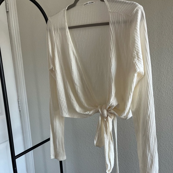 REFORMATION JEANS | Petalo Ribbed Wrap Ballet Crop Top in Cream | Size Large - Picture 5 of 10